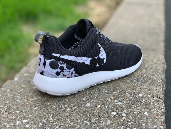 nike shoes mickey mouse