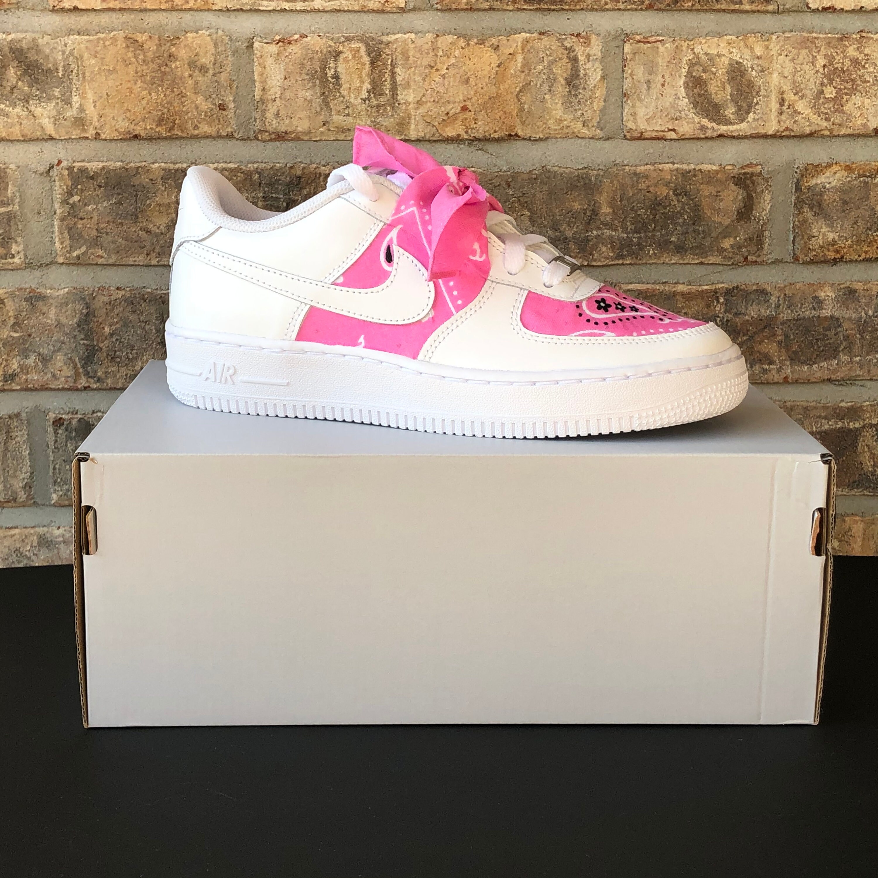 Pink bandana 'air force clearance 1