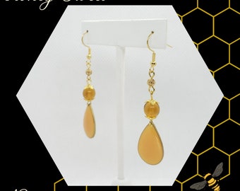 Honey Sweet Collection Item 13 Preserved Dried Wild Flowers Honey Sparkle and Clear Resin Honeycomb Hexagon Bee Inspired