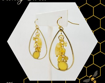 Honey Sweet Collection Item 15 Preserved Dried Wild Flowers Honey Sparkle and Clear Resin Honeycomb Hexagon Bee Inspired
