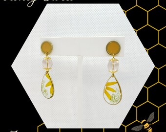 Honey Sweet Collection Item 7 Preserved Dried Wild Flowers Honey Sparkle and Clear Resin Honeycomb Hexagon Bee Inspired