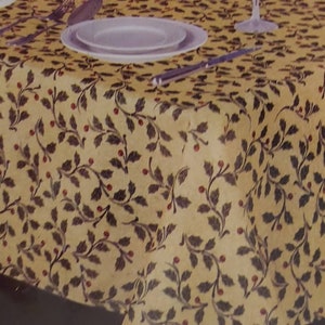 Holiday Winter Christmas Poinsettia Yellow Fabric Tablecloth