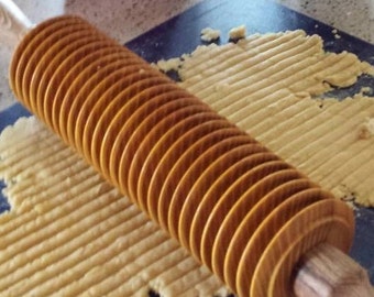 Noodle Cutter Rolling Pin
