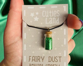 Collana con bottiglia di polvere di fata glitterata verde smeraldo, portafortuna per bambine