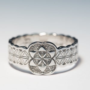 Flower of Life Ring, Boho Signet Ring, Flower of Life Gold Ring, Sacred Geometry Ring, Gold Meditation Ring, Gold Yoga Ring, Spiritual Ring