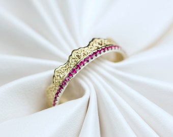 Sapphire Wedding Band, Stacking Wedding Ring, Gold Sapphire Ring, Lace Ring, Sapphire Gold Ring, Stacking Wedding Band, Pink Sapphire Ring