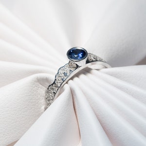 Blue Sapphire Engagement Ring, Blue Sapphire Crown Ring, Gold Crown Ring,Sapphire Rings,Natural Blue Sapphire, Lace Sapphire Ring,Blue Stone image 4
