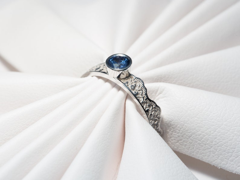 Blue Sapphire Engagement Ring, Blue Sapphire Crown Ring, Gold Crown Ring,Sapphire Rings,Natural Blue Sapphire, Lace Sapphire Ring,Blue Stone image 5