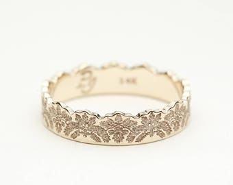 Personalized 14K Gold Wedding Band: Custom Dress Lace Ring