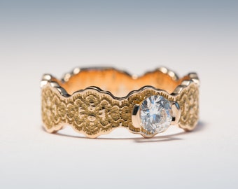 Alternative Diamond Ring, Lace Diamond Ring, Rose Gold Scalloped Ring, Solitaire Lace Diamond Ring