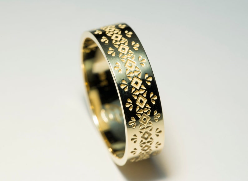 Aztec Gold Ring Patterned Wedding Band Unique Pattern Ring - Etsy