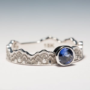 Blue Sapphire Engagement Ring, Blue Sapphire Crown Ring, Gold Crown Ring,Sapphire Rings,Natural Blue Sapphire, Lace Sapphire Ring,Blue Stone image 3
