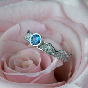 Blue Sapphire Engagement Ring, Blue Sapphire Crown Ring, Gold Crown Ring,Sapphire Rings,Natural Blue Sapphire, Lace Sapphire Ring,Blue Stone image 6