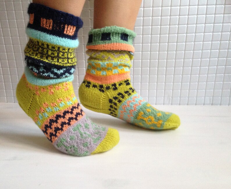 Download Color Bomb Socks PDF Knitting Pattern Women Colorful Hand ...