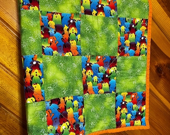 Small Handmade Cotton Pieced Quilt With DOGS 30"x31"