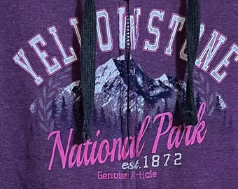 Yellowstone National Park Purple Hooded Sweatshirt With Black Sleeves & Mountain Graphic Size XL 45"x26"
