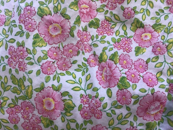 Vintage Handmade Pink Flowers Cotton CROP LENGTH … - image 3