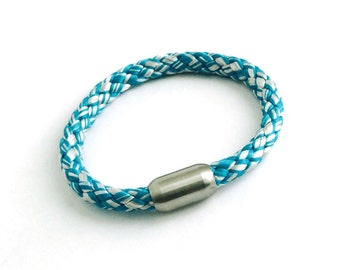 Blau-weisses Herrenarmband aus Segelertau/Seil mit Edelstahlverschluss, maritimes Geschenk für Segler mit Magnetverschluss aus Edelstahl
