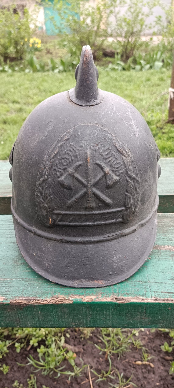 USSR Soviet metal fireman's helmet model of 1923 y