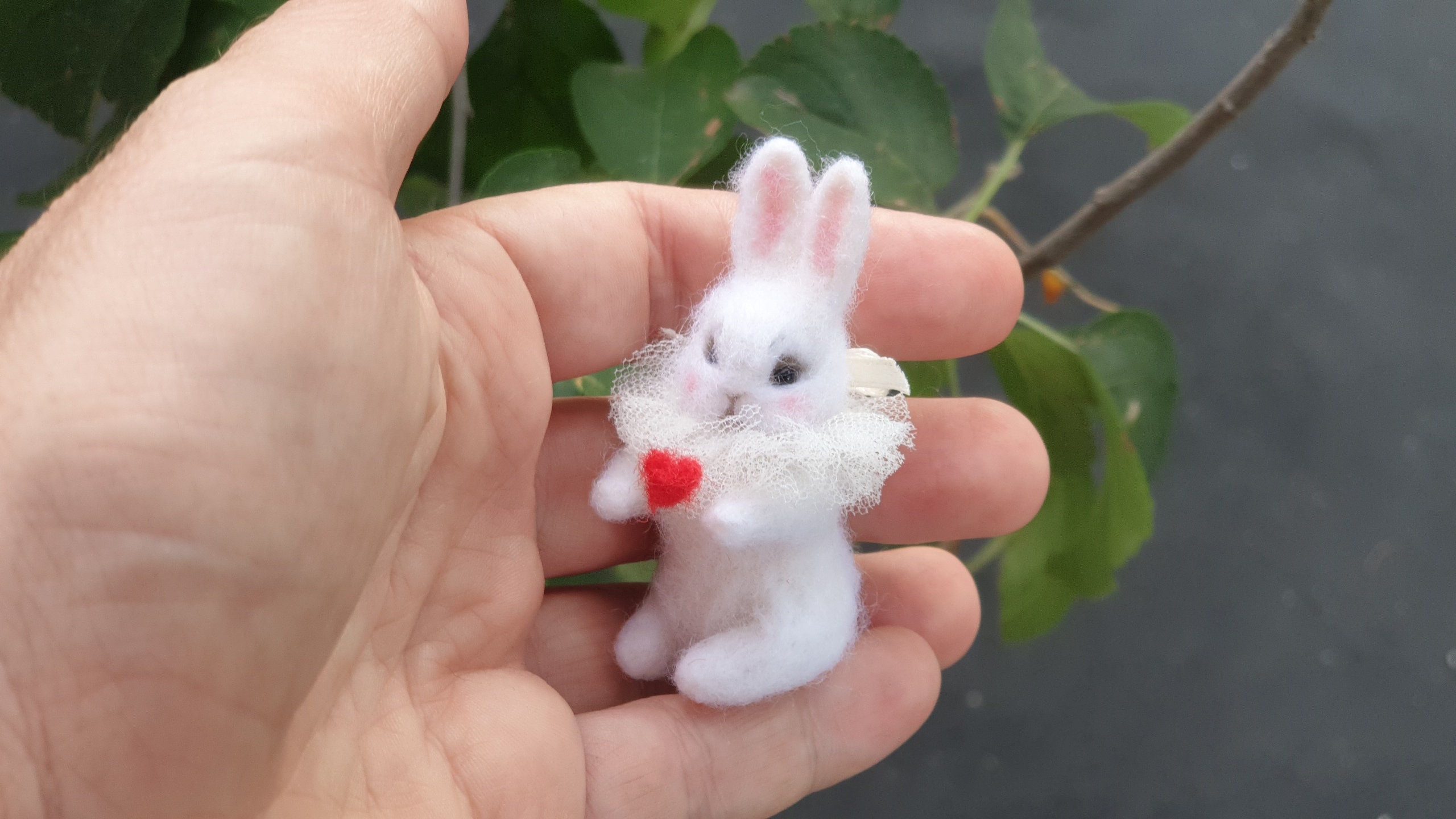 THE WHITE RABBIT From Alice in Wonderland, Needle Felted Rabbit, Bunny Toys,  Stuffed Bunny, Bunny Crafts, Stuffed Animals, Plushies 