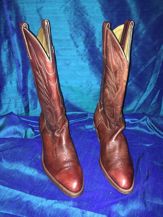 Frye vintage cowboy boots. Mens 9 1/2 D 