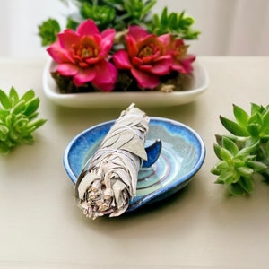 Moonlit Smudge Bowl – Handmade Ceramic Incense Burner for Palo Santo & Sage – Ritual Altar Dish for Boho Spaces