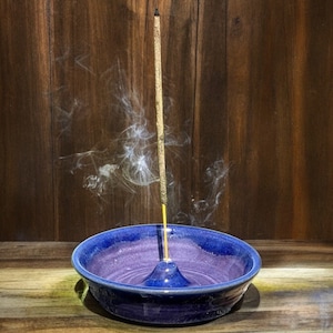 Handmade Ceramic Incense Burner – Boho Pottery Ash Catcher for Stick Incense – Rustic Clay Smudge Dish – Spiritual Home Decor Gift