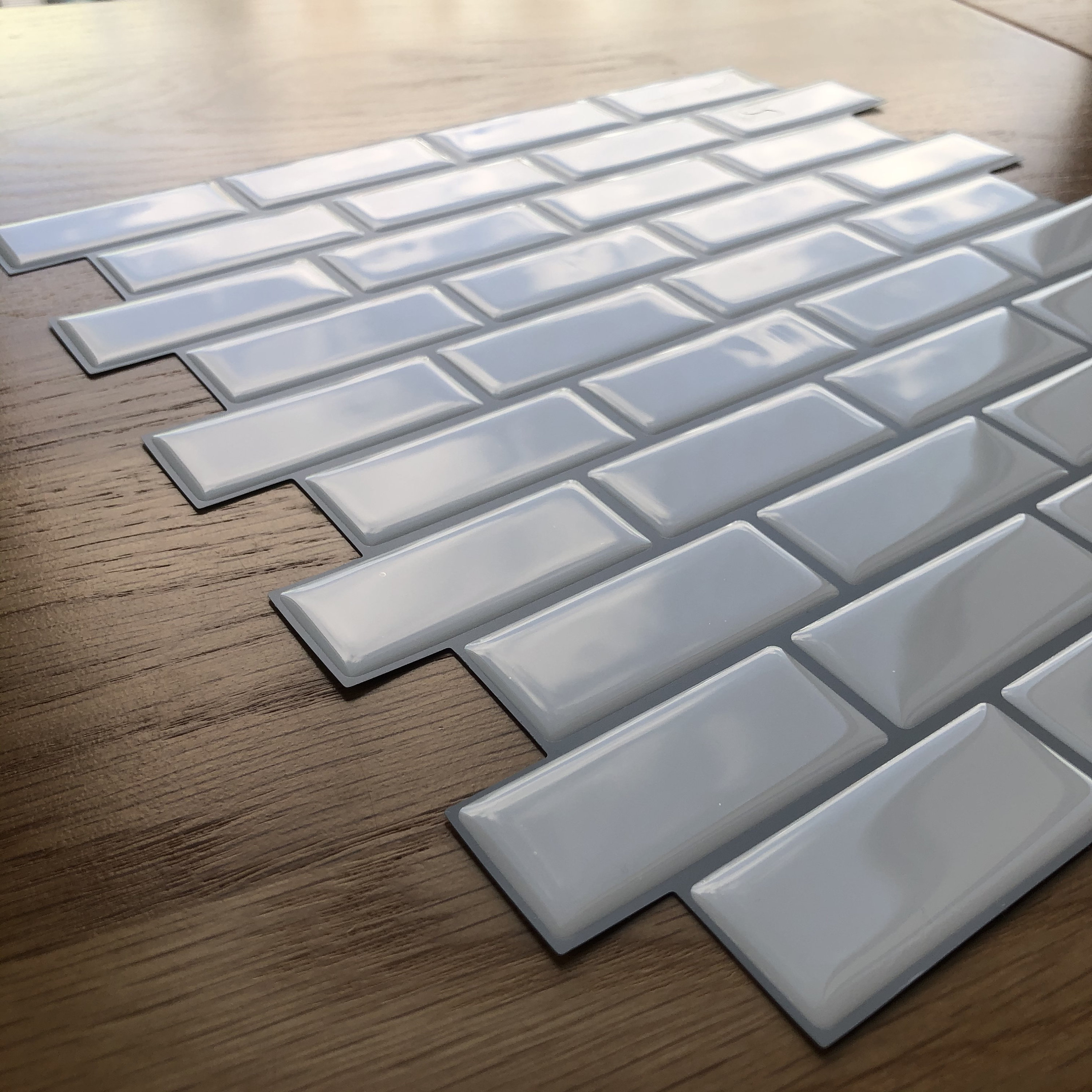 peel stick white subway tile