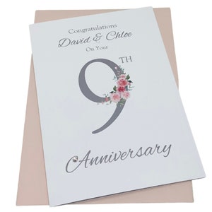 Tarjeta del noveno aniversario - Cerámica Tarjeta de felicitación del noveno aniversario de bodas Regalo para esposa, esposo, pareja, amigos - Número floral