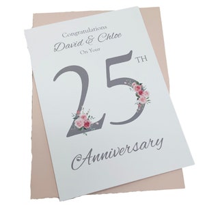 Kaart 25e huwelijksverjaardag - Zilveren wenskaart 25 jaar vijfentwintigste, cadeau voor vrouw, echtgenoot, ouders paar vrienden - bloemennummer