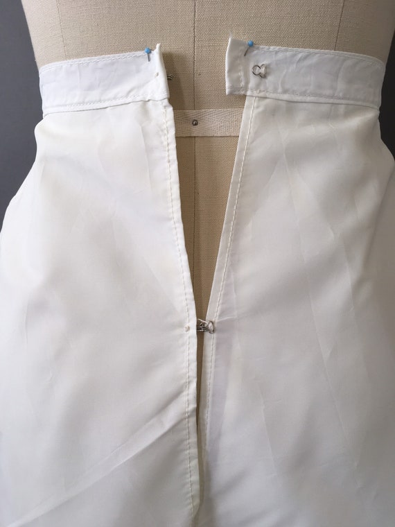 60s Snowhite Underskirt - 1960s Vintage White Und… - image 8