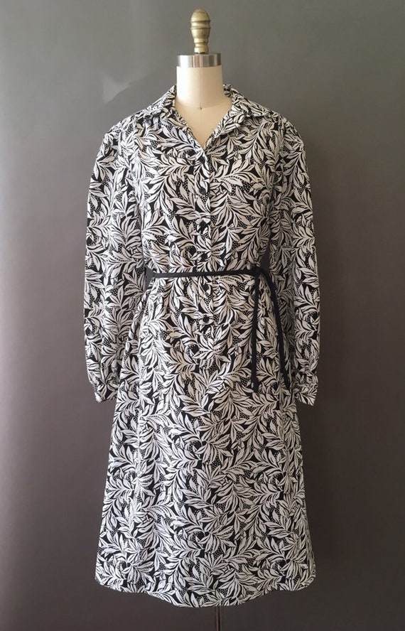 70s Two Toned Forest Dress - 1970s Black and Whit… - image 2