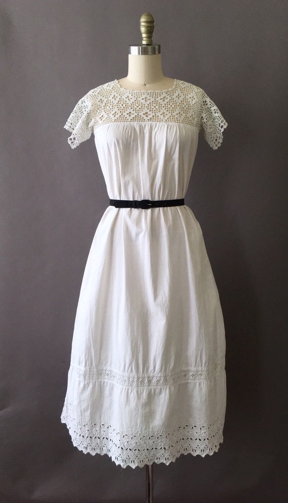 1900s White Spirit Dress - Early 1900s Cotton Ant… - image 2