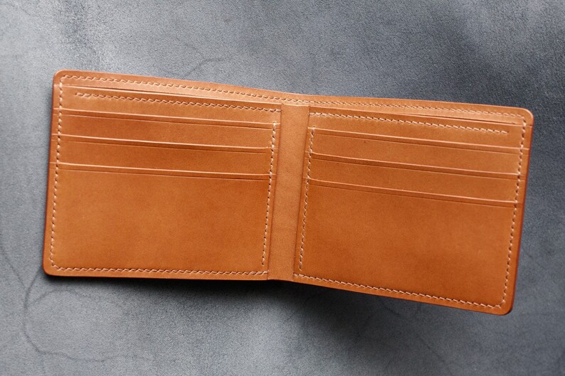 Cartera de hombre plegable en piel de buttero italiana color whisky imagen 4