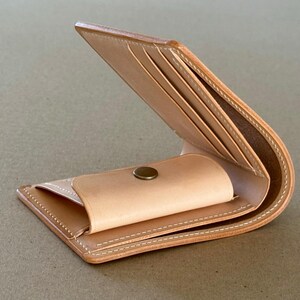 Cartera de hombre plegable en piel de buttero italiana color whisky imagen 8