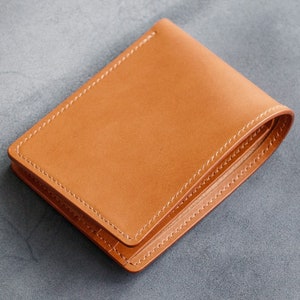 Cartera de hombre plegable en piel de buttero italiana color whisky imagen 3