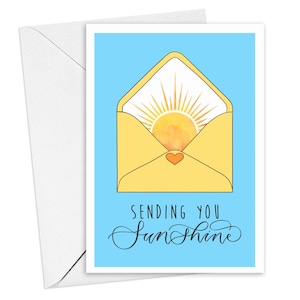 Te envío una tarjeta de sol. Estoy pensando en tu tarjeta. Lo siento por tu pérdida.