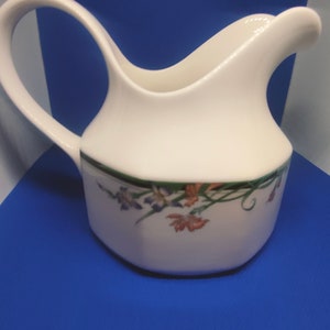 royal Doulton JUNO jug