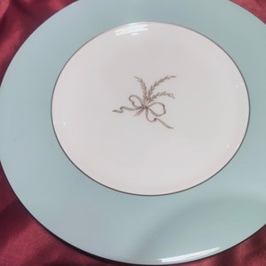 Ardsley turquoise Minton Bone China dinner plate