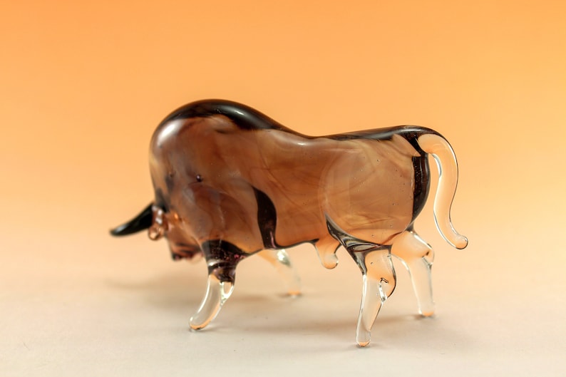 Art glass Glass animals Bull figurine