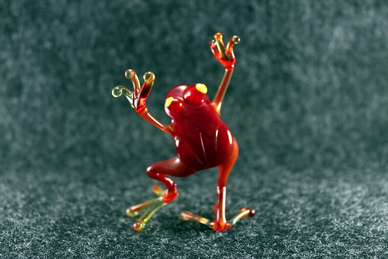 Glass figurine Glass animals Gift for her Glass art GLASS FROG