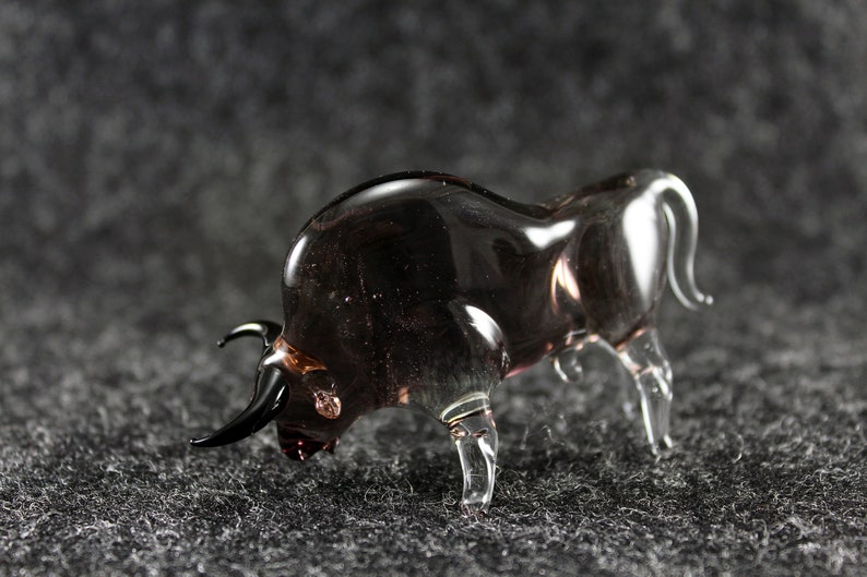 Art glass Glass animals Bull figurine