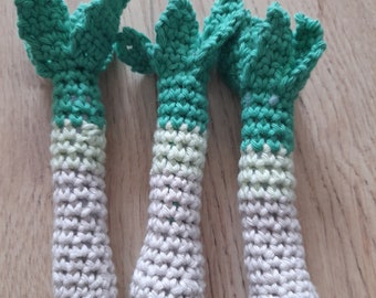 poireau au crochet, crochet leek, dinette crochet, légumes au crochet, doudou crochet, peluche, amigurumi crochet