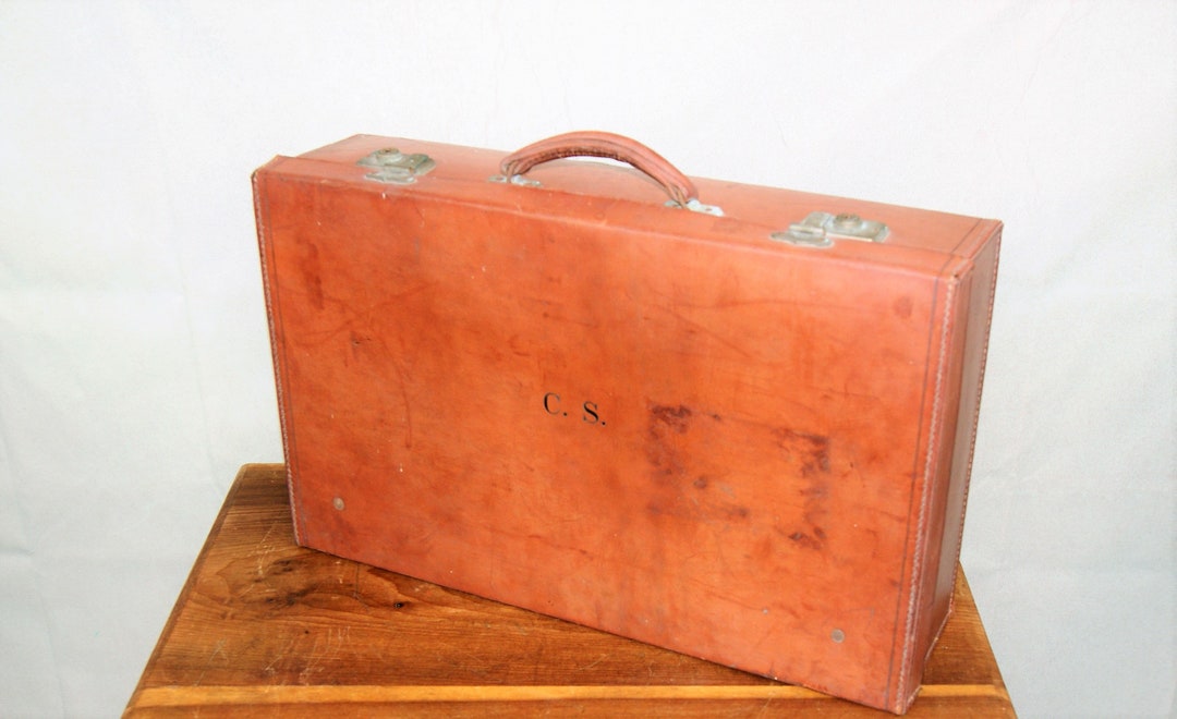 Superb Traditional Vintage Tan Leather Briefcase or Overnight Bag ...