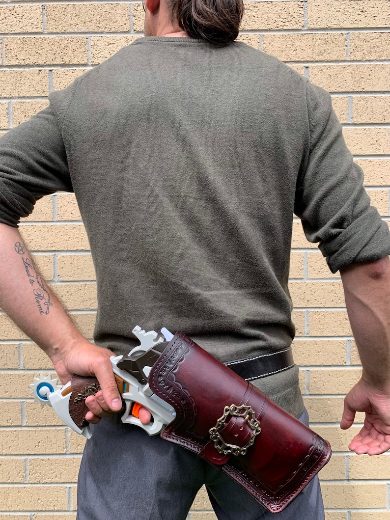 Leather Cross-Draw Holster for McCree Blaster