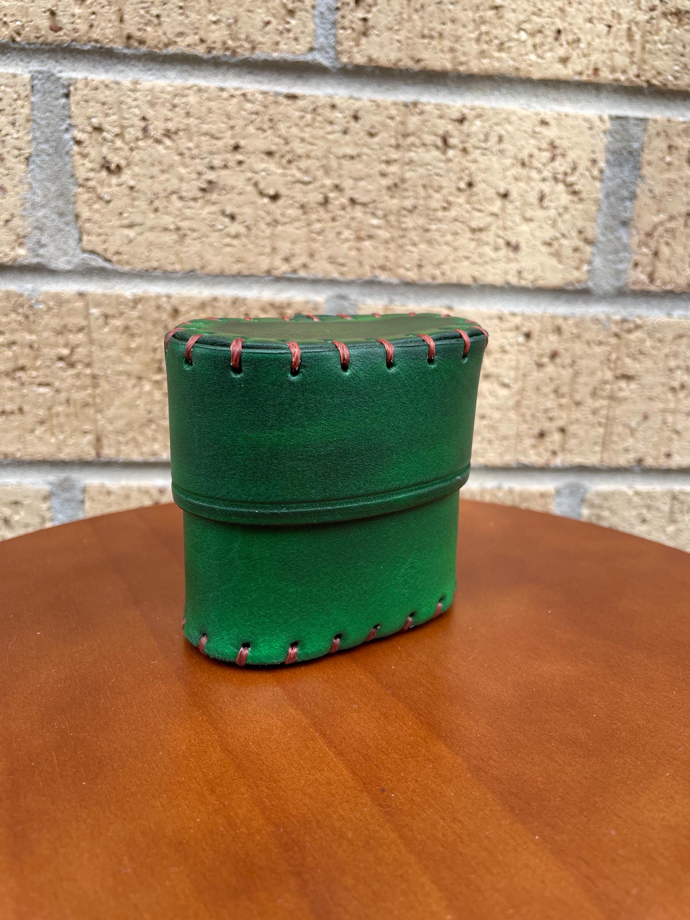 アンティーク サイコロカップ 革製 蓋付き 手作り革製ダイスカップ 蓋付き（受注生産） - Etsy 日本