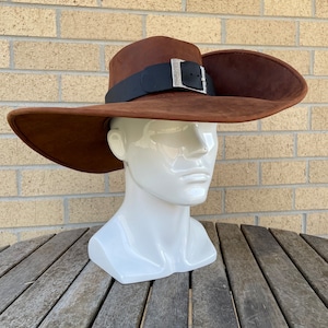 Leather Musketeer Hat (Made to Order)