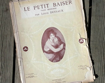 Sheet music "Le Petit Baiser" Cute waltz by Louis Dessaux 1945 vintage