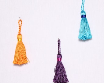 tassels or PomPoms 20x60mm rayon (9802)