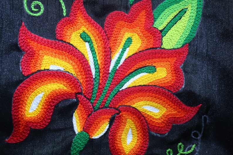 Oaxaca Embroidered Huipil: Tehuana Blouse Made by Artisans - Etsy Ireland Oaxaca Embroidered Huipil: Tehuana Blouse Made by Artisans - Etsy Ireland